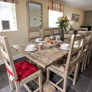 Newly Renovated Old Bakery House In Bath, 3 Bedroom, Free Parking Bath